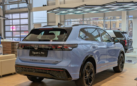 Volkswagen Tiguan, 2025 год, 5 390 000 рублей, 5 фотография