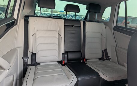 Volkswagen Tiguan II, 2017 год, 2 050 000 рублей, 18 фотография