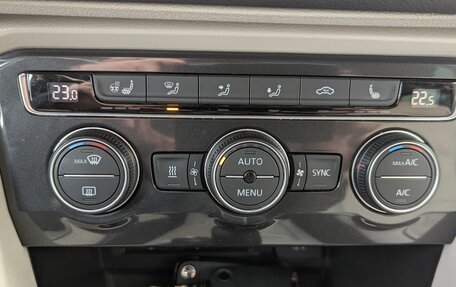 Volkswagen Tiguan II, 2017 год, 2 050 000 рублей, 11 фотография