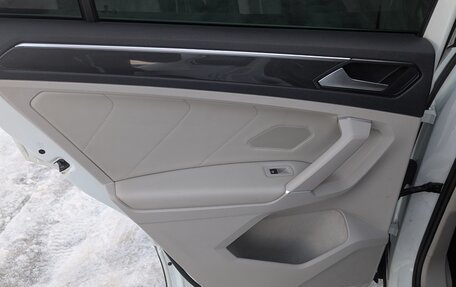 Volkswagen Tiguan II, 2017 год, 2 050 000 рублей, 24 фотография