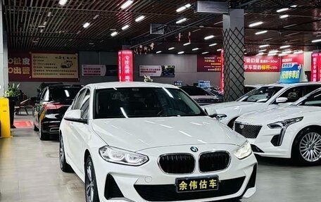 BMW 1 серия, 2022 год, 1 383 000 рублей, 4 фотография