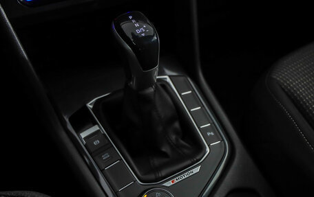 Volkswagen Tiguan II, 2021 год, 3 449 000 рублей, 18 фотография