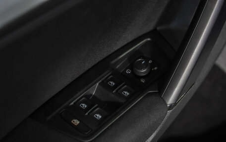 Volkswagen Tiguan II, 2021 год, 3 449 000 рублей, 22 фотография