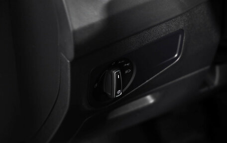 Volkswagen Tiguan II, 2021 год, 3 449 000 рублей, 20 фотография