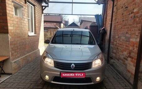 Renault Sandero I, 2012 год, 639 000 рублей, 1 фотография