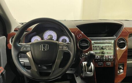 Honda Pilot III рестайлинг, 2008 год, 1 300 000 рублей, 32 фотография