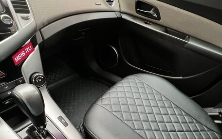 Chevrolet Cruze II, 2012 год, 700 000 рублей, 9 фотография