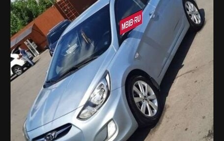 Hyundai Solaris II рестайлинг, 2011 год, 850 000 рублей, 7 фотография