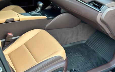 Lexus ES VII, 2019 год, 5 790 000 рублей, 23 фотография