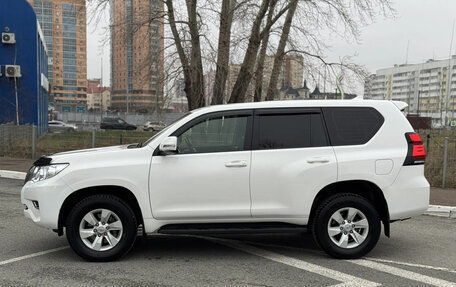 Toyota Land Cruiser Prado 150 рестайлинг 2, 2018 год, 5 100 000 рублей, 14 фотография