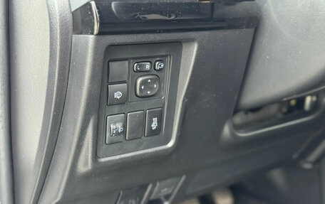 Toyota Land Cruiser Prado 150 рестайлинг 2, 2018 год, 5 100 000 рублей, 21 фотография