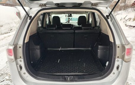 Mitsubishi Outlander III рестайлинг 3, 2013 год, 1 370 000 рублей, 19 фотография