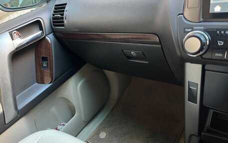 Toyota Land Cruiser Prado 150 рестайлинг 2, 2012 год, 3 550 000 рублей, 8 фотография