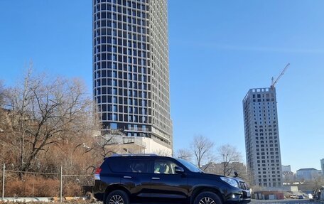 Toyota Land Cruiser Prado 150 рестайлинг 2, 2012 год, 3 550 000 рублей, 32 фотография