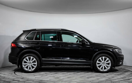 Volkswagen Tiguan II, 2019 год, 2 989 000 рублей, 4 фотография