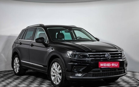 Volkswagen Tiguan II, 2019 год, 2 989 000 рублей, 3 фотография