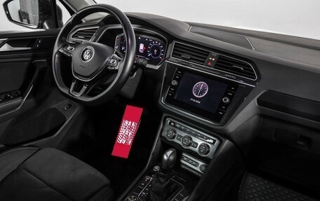 Volkswagen Tiguan II, 2019 год, 2 989 000 рублей, 9 фотография