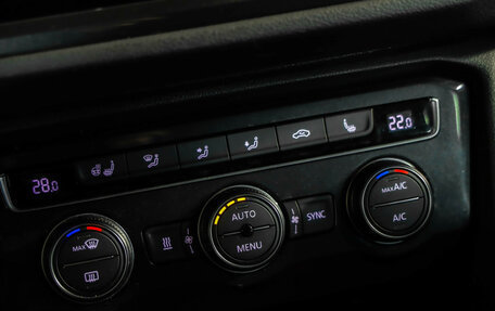 Volkswagen Tiguan II, 2019 год, 2 989 000 рублей, 16 фотография