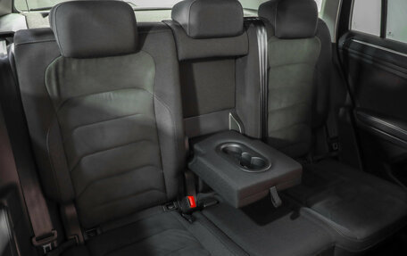 Volkswagen Tiguan II, 2019 год, 2 989 000 рублей, 27 фотография