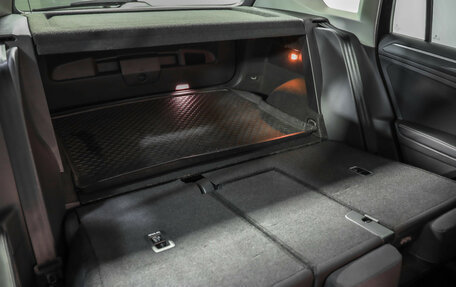 Volkswagen Tiguan II, 2019 год, 2 989 000 рублей, 30 фотография