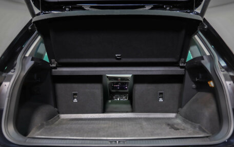 Volkswagen Tiguan II, 2019 год, 2 989 000 рублей, 32 фотография