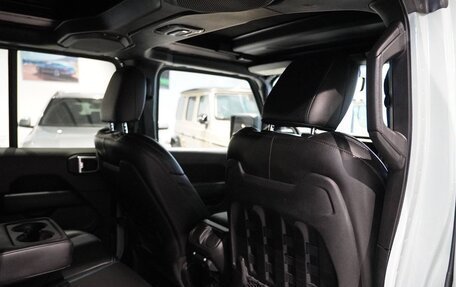 Jeep Wrangler, 2023 год, 7 450 000 рублей, 16 фотография