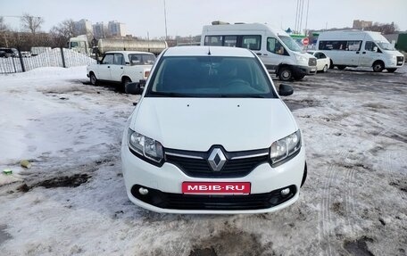 Renault Logan II, 2015 год, 700 000 рублей, 1 фотография