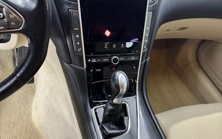 Infiniti Q50 I рестайлинг, 2014 год, 1 420 000 рублей, 10 фотография