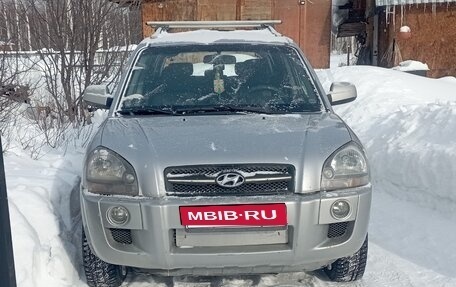 Hyundai Tucson III, 2005 год, 650 000 рублей, 2 фотография