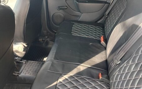 Renault Logan II, 2015 год, 700 000 рублей, 6 фотография