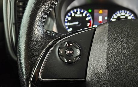 Mitsubishi Outlander III рестайлинг 3, 2018 год, 1 690 000 рублей, 12 фотография