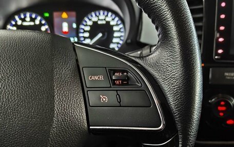 Mitsubishi Outlander III рестайлинг 3, 2018 год, 1 690 000 рублей, 13 фотография