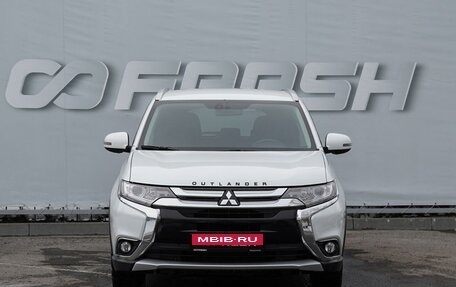 Mitsubishi Outlander III рестайлинг 3, 2018 год, 1 939 000 рублей, 3 фотография