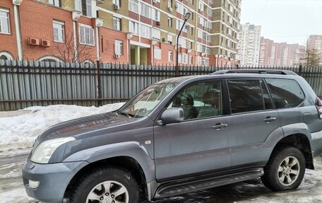 Toyota Land Cruiser Prado 120 рестайлинг, 2006 год, 1 710 000 рублей, 6 фотография