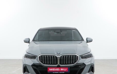 BMW 5 серия, 2025 год, 8 298 999 рублей, 3 фотография