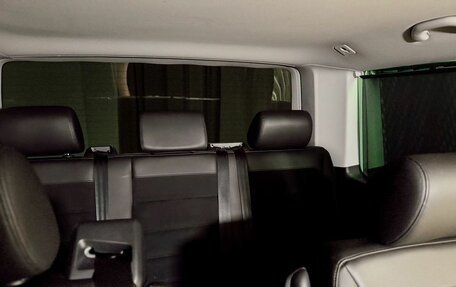 Volkswagen Multivan T6 рестайлинг, 2018 год, 3 990 000 рублей, 13 фотография