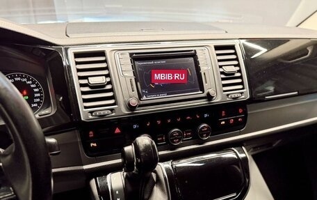 Volkswagen Multivan T6 рестайлинг, 2018 год, 3 990 000 рублей, 12 фотография