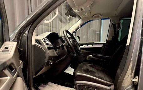 Volkswagen Multivan T6 рестайлинг, 2018 год, 3 990 000 рублей, 14 фотография