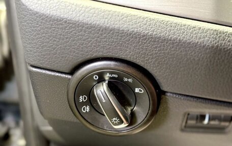 Volkswagen Multivan T6 рестайлинг, 2018 год, 3 990 000 рублей, 25 фотография