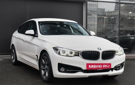 BMW 3 серия, 2018 год, 2 660 000 рублей, 3 фотография