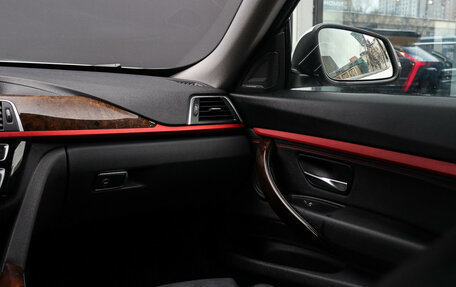 BMW 3 серия, 2018 год, 2 660 000 рублей, 15 фотография