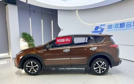 Toyota RAV4, 2019 год, 1 793 000 рублей, 2 фотография