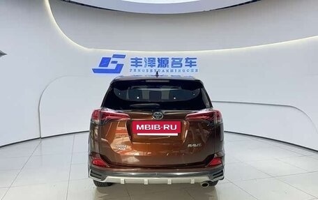 Toyota RAV4, 2019 год, 1 793 000 рублей, 5 фотография