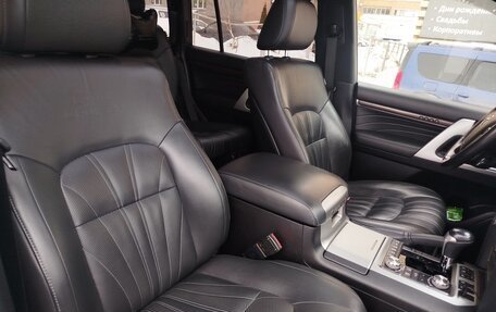 Toyota Land Cruiser 200, 2019 год, 8 700 000 рублей, 10 фотография