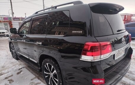 Toyota Land Cruiser 200, 2019 год, 8 700 000 рублей, 5 фотография