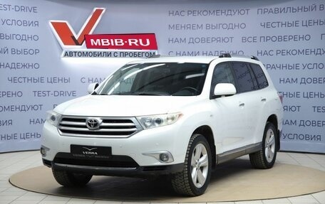 Toyota Highlander III, 2012 год, 2 090 000 рублей, 1 фотография