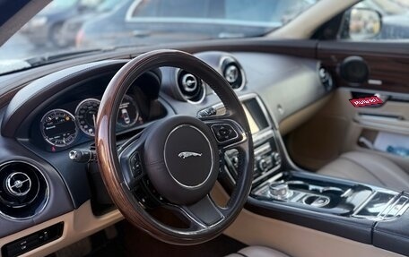 Jaguar XJ IV (X351), 2010 год, 1 850 000 рублей, 12 фотография