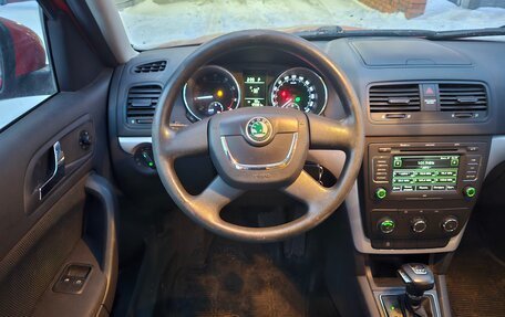 Skoda Yeti I рестайлинг, 2011 год, 500 000 рублей, 16 фотография