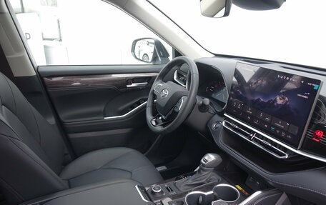 Toyota Highlander, 2025 год, 5 900 000 рублей, 22 фотография
