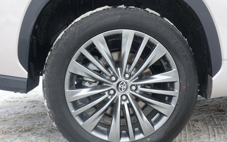 Toyota Highlander, 2025 год, 5 900 000 рублей, 26 фотография